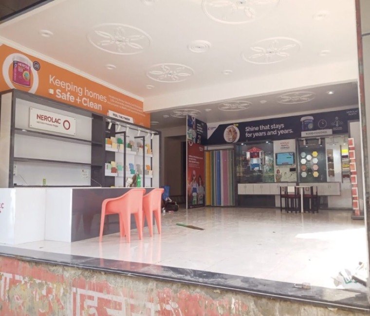 Retail & B2B Signage, In-store Displays — Multiple brands