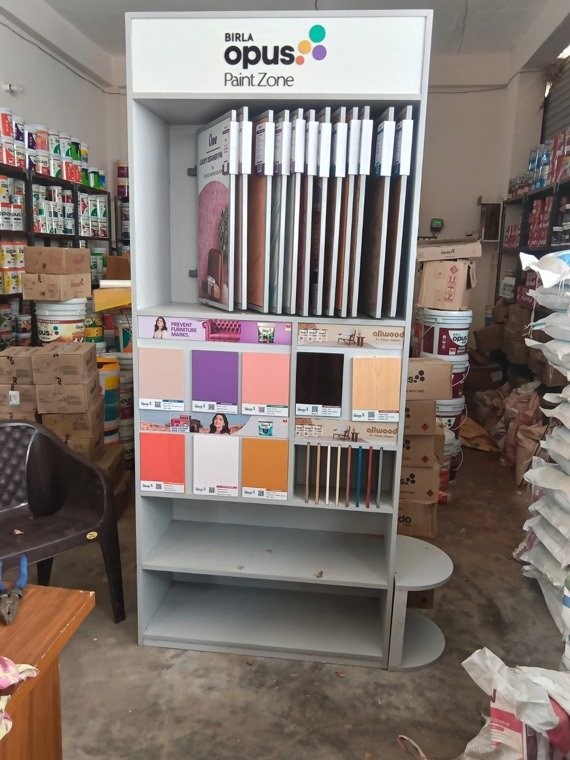 Retail & B2B Signage, In-store Displays — Multiple brands